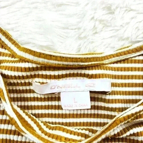O’Neill Mustard Yellow & White Pinstripe Off Shoulder Ribbed Cropped Top Size L - Picture 9 of 12